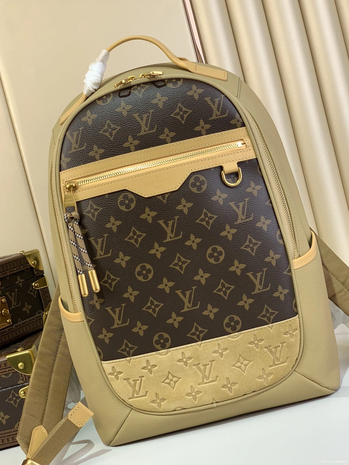 Official oldcobbler Ooutdoor Vuitton Louis Backpack-44&19*31CM 0813